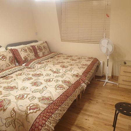 London Luxury 3 Bedroom 2 Bathrooms Flat 1 Min To Redbridge Station Free Parking & Wifi Wanstead Exteriér fotografie