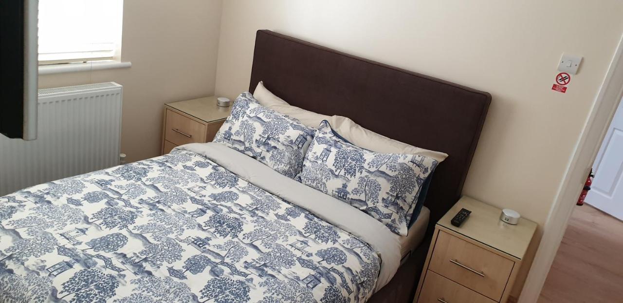 London Luxury 3 Bedroom 2 Bathrooms Flat 1 Min To Redbridge Station Free Parking & Wifi Wanstead Exteriér fotografie