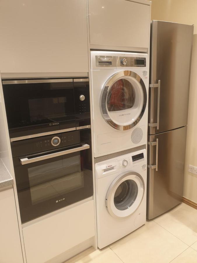 London Luxury 3 Bedroom 2 Bathrooms Flat 1 Min To Redbridge Station Free Parking & Wifi Wanstead Exteriér fotografie